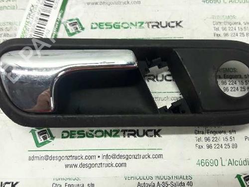 Used Front right interior door handle Front right interior door handle 37089741 37089741