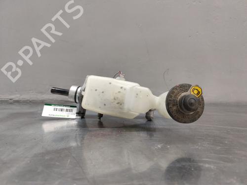 Brake master cylinder TOYOTA RAV 4 II (_A2_) 2.0 4WD (ACA21, ACA20) | BP32372345M77