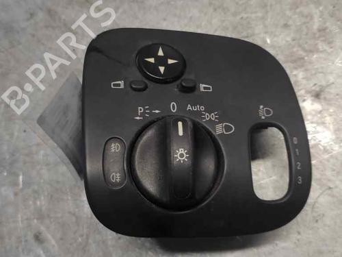 Used Headlight switch MERCEDES-BENZ C-CLASS (W203) [2000-2007]  21475522