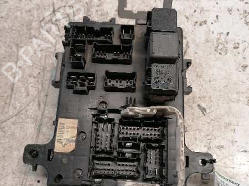 Sikringsdose NISSAN TERRANO II (R20) 2.7 TDi 4WD (125 hp) 21480132