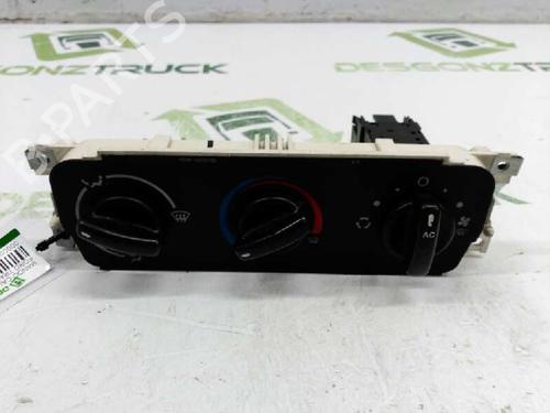 Used Climate control Climate control 38064882 38064882