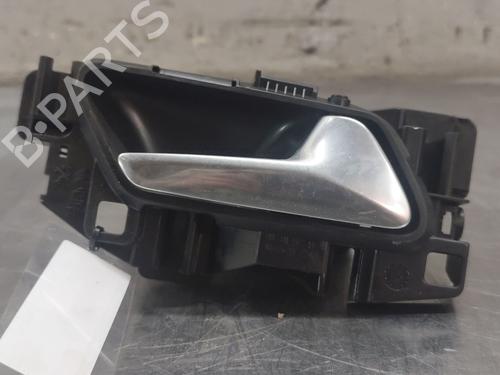 Højre bagtil invendig håndtag PEUGEOT 5008 II (MC_, MJ_, MR_, M4_) 1.5 BlueHDi 130 (MCYHZJ, MCYHZR, MCYHZX) (131 hp) 32009137