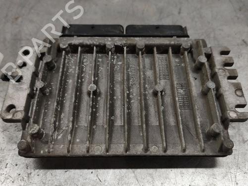 Engine control unit (ECU) RENAULT LAGUNA I (B56_, 556_) 1.8 16V (B563, B564) | BP28708718M57 