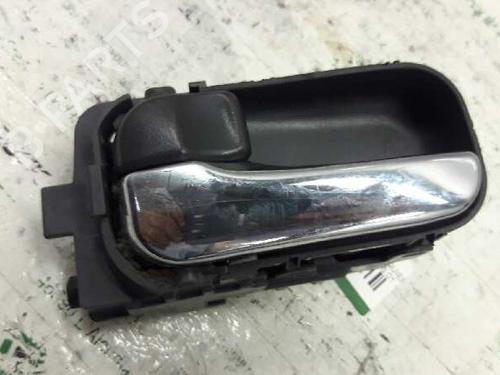 Venstre foran invendig håndtak NISSAN X-TRAIL I (T30) [2001-2013]  21453051
