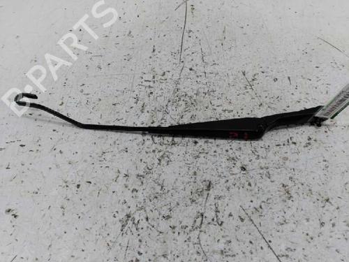 Used Front windshield wiper arm SEAT IBIZA II (6K1) [1993-2002]  21440492