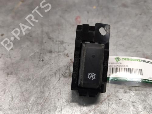 Used Switch DACIA SANDERO II TCe 90 (B8M1, B8MA, B8AC) (90 hp) 28681856