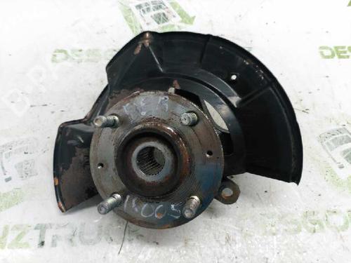 Used Right front steering knuckle HYUNDAI ELANTRA III Saloon (XD) 2.0 CRDi (113 hp) 21427820