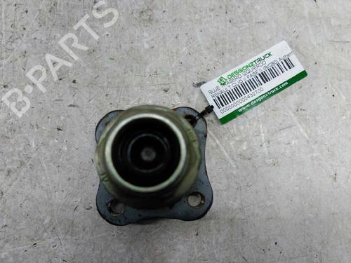 Used Left rear steering knuckle RENAULT CLIO II (BB_, CB_) [1998-2016]  21436766