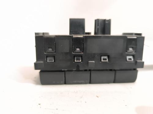 Interruttore IVECO DAILY VI Platform/Chassis 35S16, 35C16, 40C16, 42S16, 50C16, 60C16, 65C16, 70C16 | BP37601511I30 - Image 4