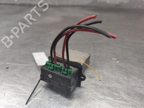 Used Heater resistor Heater resistor RENAULT SCÉNIC II (JM0/1_) [2003-2010] 33403519 33403519