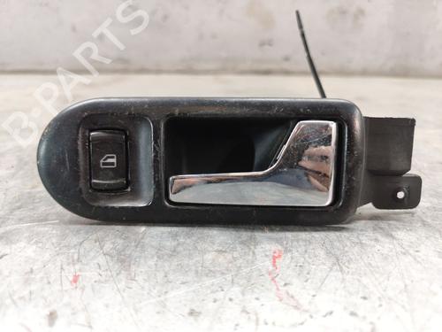 Højre fortil invendig håndtag VW PASSAT B5 (3B2) [1996-2001]  28622978