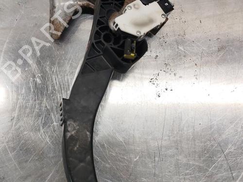 Used Break pedal RENAULT SCÉNIC II (JM0/1_) [2003-2010]  29618876