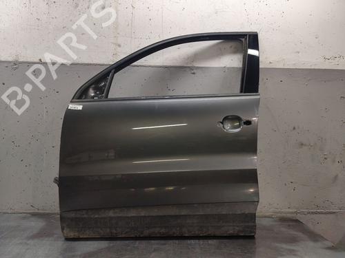 Used Left front door VW TIGUAN (5N_) 2.0 TDI (110 hp) 31849859