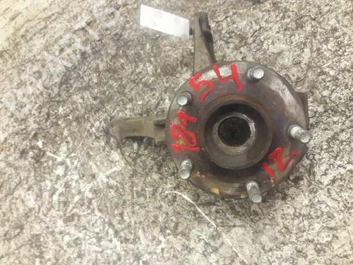 Used Left front steering knuckle NISSAN ALMERA TINO (V10) [1998-2006]  21468079