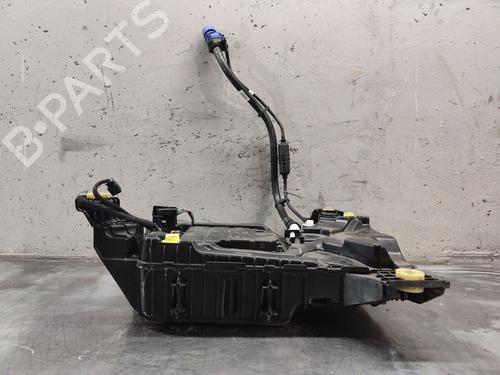 AdBlue-tank PEUGEOT 5008 II (MC_, MJ_, MR_, M4_) 1.5 BlueHDi 130 (MCYHZJ, MCYHZR, MCYHZX) (131 hp) 31573765