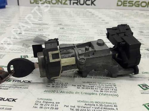 Used Ignition barrel CHRYSLER VOYAGER / GRAND VOYAGER III (GS_, NS_) [1992-2001]  21453214