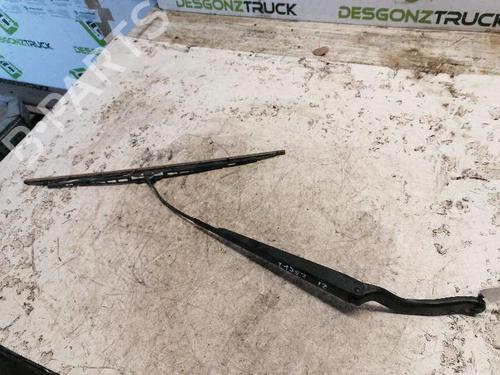 Used Front windshield wiper arm FORD FIESTA V (JH_, JD_) [2001-2014]  21482143