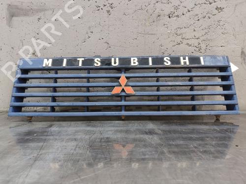 Używane Atrapa chłodnicy / Grill MITSUBISHI PAJERO II (V3_W, V2_W, V4_W, V5_W) [1990-2001]  30699530