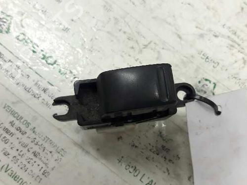 Used Left rear window switch NISSAN X-TRAIL I (T30) [2001-2013]  21453054