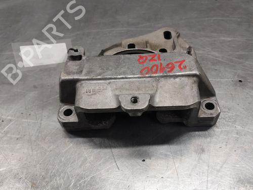 Used Engine mount MERCEDES-BENZ GLA (H247) GLA 200 d (247.712) (150 hp) 32280857