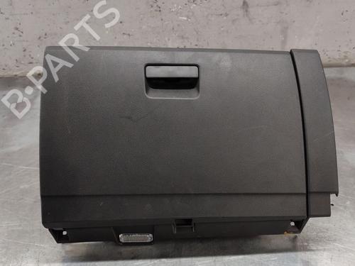 Handskerum SEAT ARONA (KJ7, KJP) 1.0 TSI (110 hp) 32281915