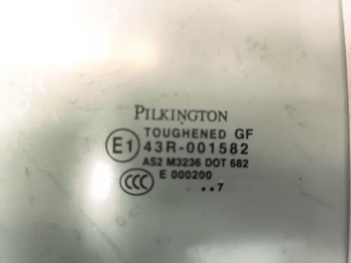 Front left door window RENAULT TRUCKS Maxity | BP40219261C18 - Image 2