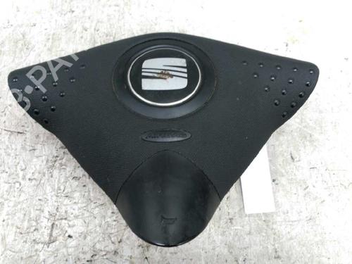 Used Driver airbag SEAT IBIZA II (6K1) [1993-2002]  21436483