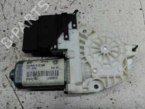 Used Right rear window motor VW GOLF IV (1J1) [1997-2008]  21438684