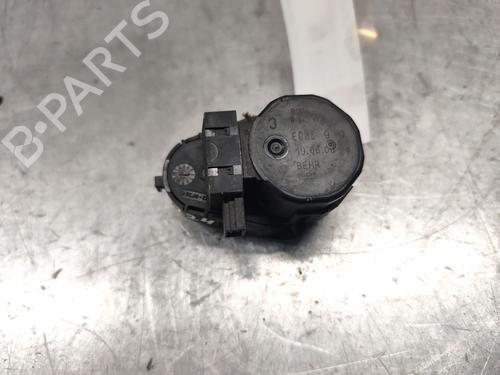 Elektronische module BMW 5 (E60) 520 d (177 hp) 23189135