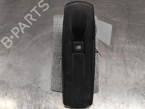 Used Right front window switch RENAULT MEGANE III Hatchback (BZ0/1_, B3_) 1.5 dCi (BZ09, BZ0D, BZ1W, BZ29, BZ14) (110 hp) 30095815