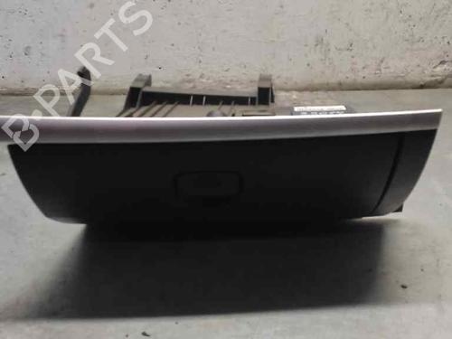 Used Glove box RENAULT CLIO III (BR0/1, CR0/1) [2005-2014]  21481208