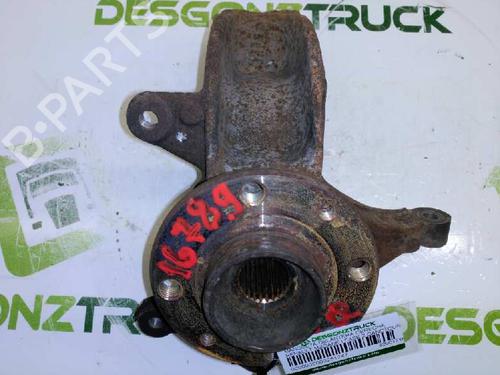 Used Right front steering knuckle RENAULT MEGANE II Estate (KM0/1_) [2003-2012]  21427580