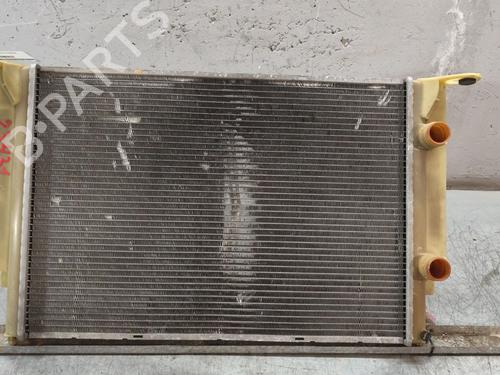 Used Water radiator FIAT STILO (192_) 1.9 JTD (192_XE1A) (115 hp) 28586696