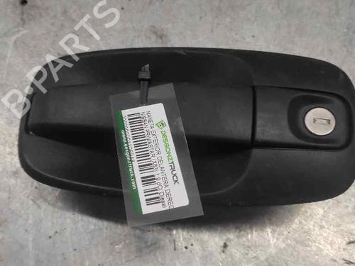 Used Front right exterior door handle NISSAN PRIMASTAR Van (X83) [2002-2025]  21414602