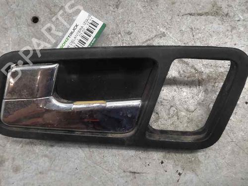 Used Front left interior door handle CHEVROLET EPICA (KL1_) [2004-2011]  21405245