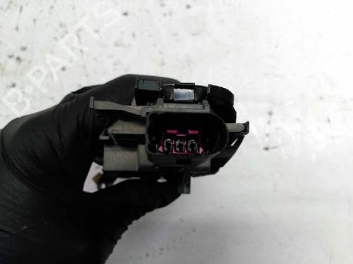 Klamka zewnętrzna drzwi przednich lewych AUDI A3 (8L1) 1.9 TDI | BP21430109C128 