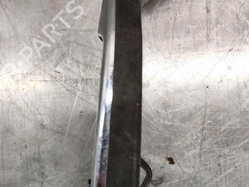 Używane Klamka zewnętrzna drzwi przednich prawych MERCEDES-BENZ M-CLASS (W163) ML 270 CDI (163.113) (163 hp) 29983229