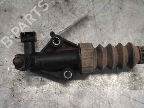 Used Clutch slave cylinder FIAT GRANDE PUNTO (199_) 1.4 16V (199BXG1B, 199AXG1B) (95 hp) 21414373
