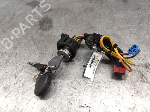 Used Ignition barrel CITROËN XSARA (N1) 1.9 TD (90 hp) 28708951