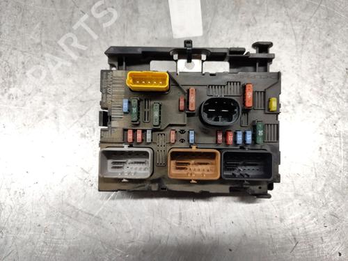 Used Fuse box Fuse box 24293349 24293349