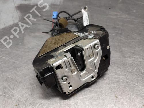 Fechadura trás esquerda Fechadura trás esquerda MERCEDES-BENZ E-CLASS (W211) E 320 CDI (211.026) (204 hp) 35799807 35799807