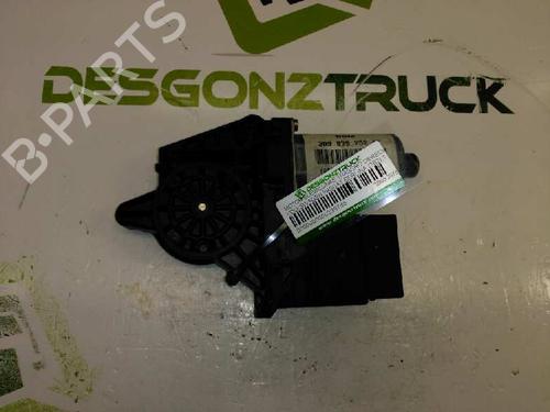 Used Right rear window motor VW PASSAT B5 (3B2) 1.9 TDI (110 hp) 21426862