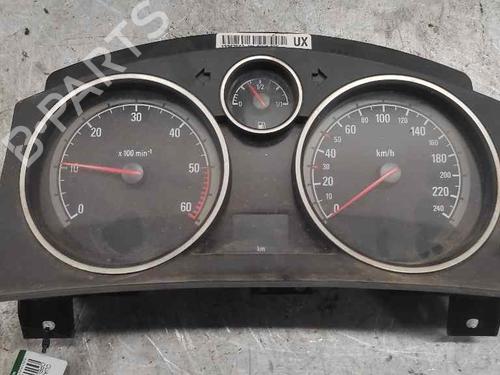 Used Instrument cluster OPEL ASTRA H (A04) [2004-2014]  21411912