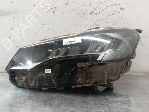 Used Left headlight PEUGEOT 5008 II (MC_, MJ_, MR_, M4_) 1.5 BlueHDi 130 (MCYHZJ, MCYHZR, MCYHZX) (131 hp) 31063121