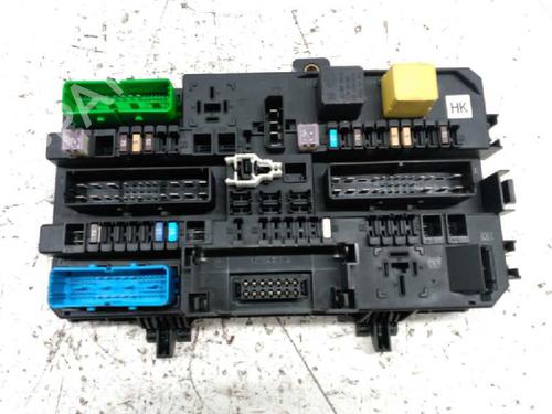 Zekeringkast OPEL ASTRA H GTC (A04) [2005-2010]  21440160