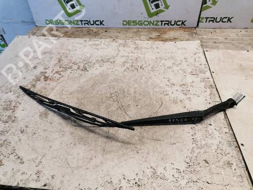 Used Front windshield wiper arm NISSAN NV200 Van [2010-2025]  21480274