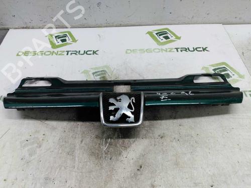 Used Grille PEUGEOT 406 (8B) [1995-2005]  21435541