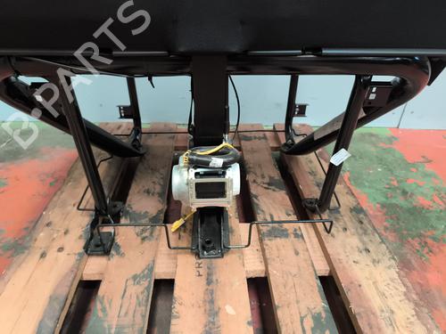 Right front seat IVECO DAILY VI Van 35S16, 35C16, 40C16, 50C16, 70C16 | BP38779001C16 - Image 7