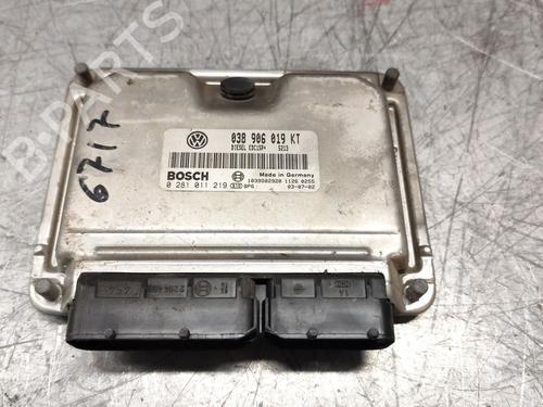Used Engine control unit (ECU) SEAT CORDOBA (6L2) 1.9 TDI (100 hp) 25772408