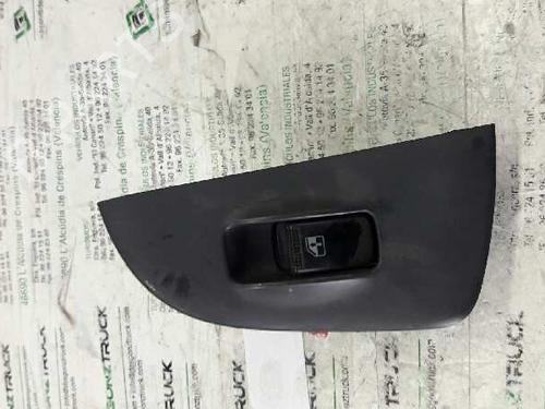 Used Left rear window switch HYUNDAI ELANTRA III Saloon (XD) 2.0 CRDi (113 hp) 21447664